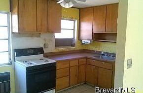 3rd image of 4520 Byron Ave