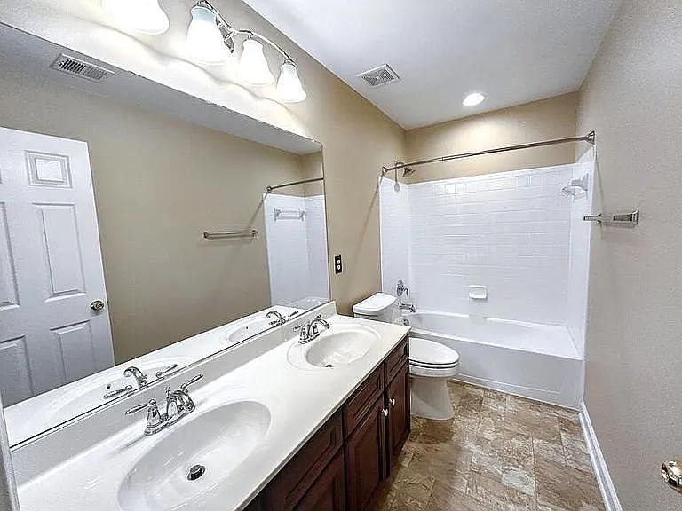 1st image of 1607 Idlewild Blvd
