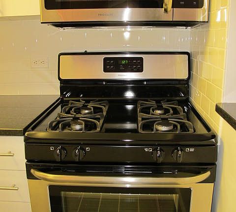 4th image of 425 W 57th St APT 4C
