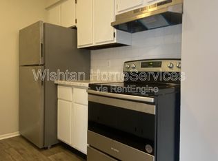 201 Charleston Blvd #1, Macomb, IL 61455