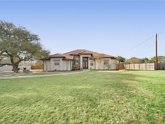 4th image of 2450 Great Oaks Dr
