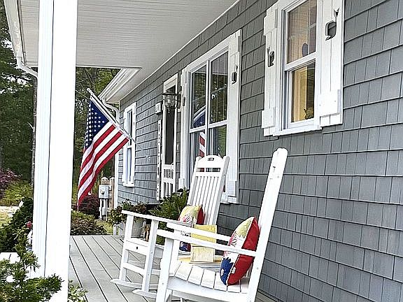 5th image of 300 Mashpee Neck Rd
