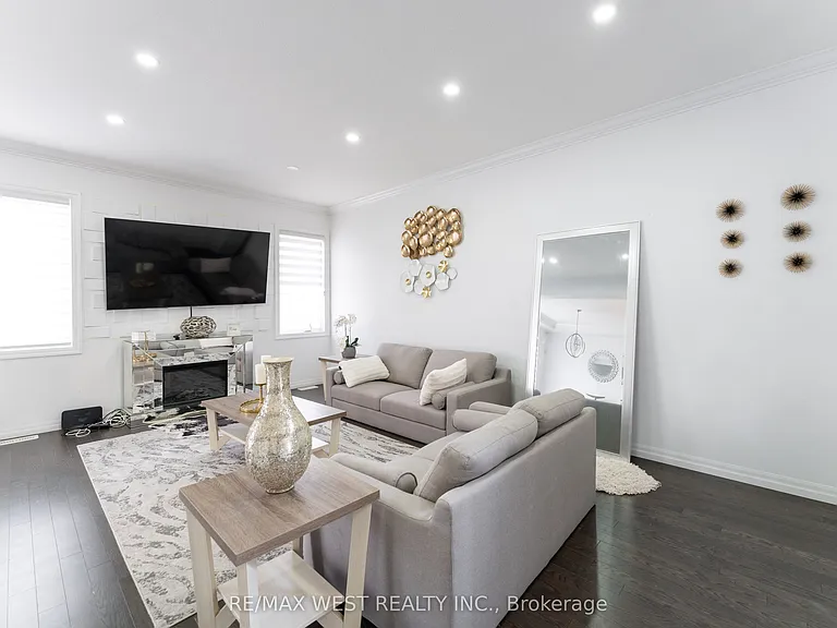 301 Freure Dr — Photo 9