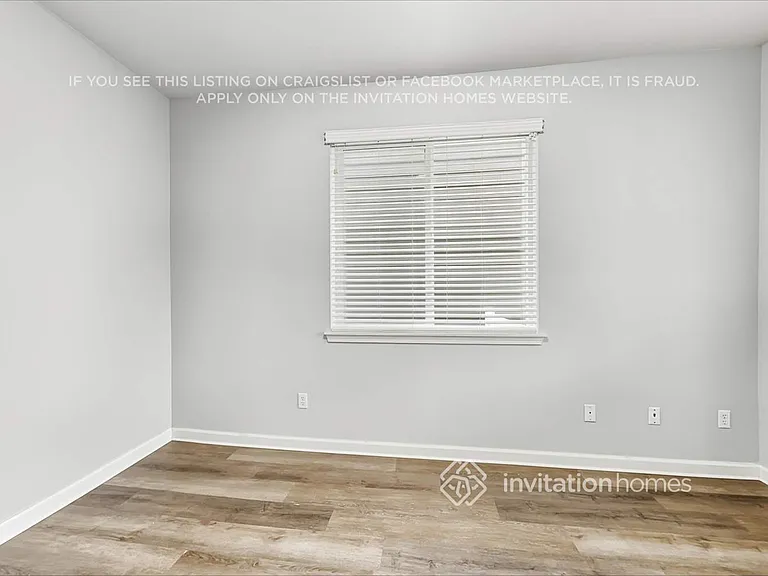 7624 Kodiak Ave NE — Photo 17