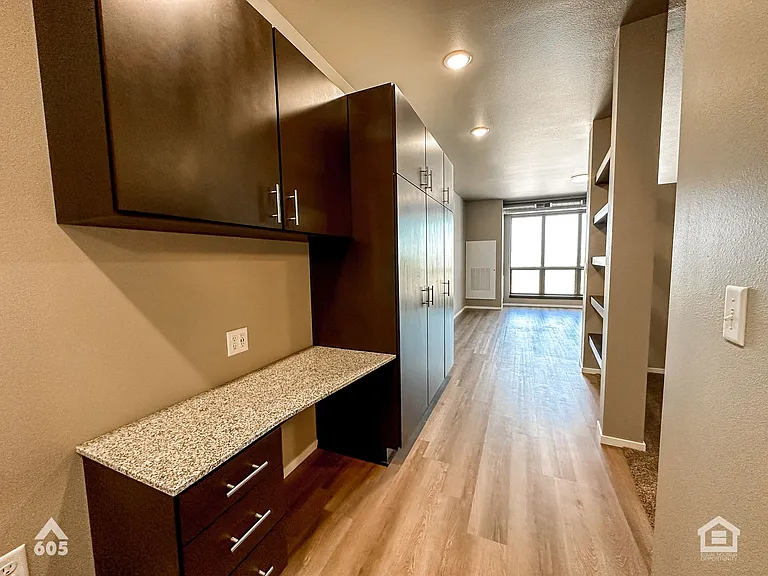 University Hills Village — Photo 145