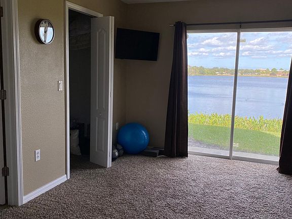 4th image of 2517 Lexington Oak Dr