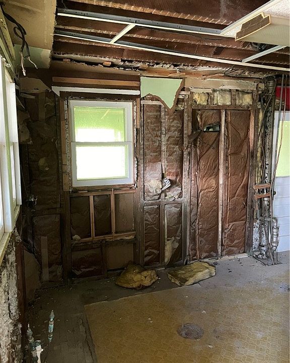 136 Osborne St, Auburn, NY 13021 Zillow