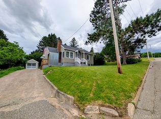 817 W Boyington St, Iron River, MI 49935