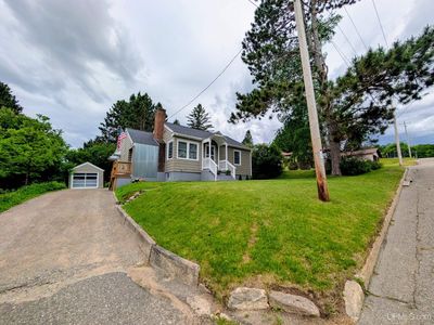 817 W Boyington St, Iron River, MI, 49935
