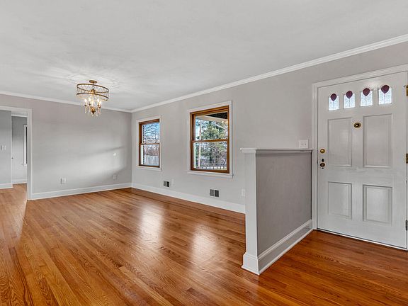 2nd image of 2223 Mount Regis Dr