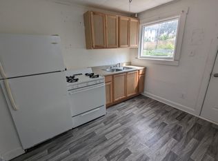 20 Chambers St, Campbell, OH