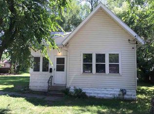 1035 Walker St, Jackson, MI 49202