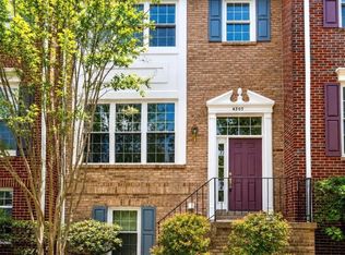 4805 Great Heron Ter, Fairfax, VA 22033
