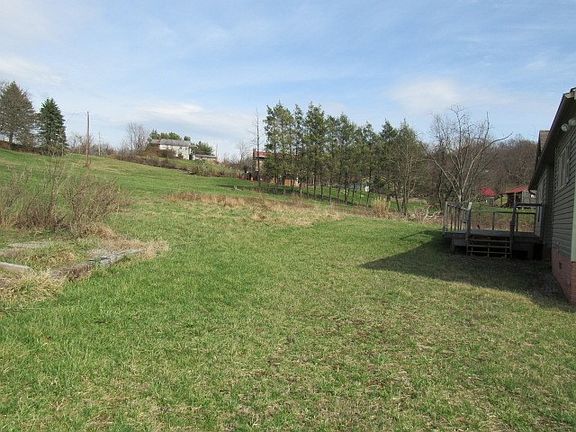 4th image of 705 Petersburg Rd