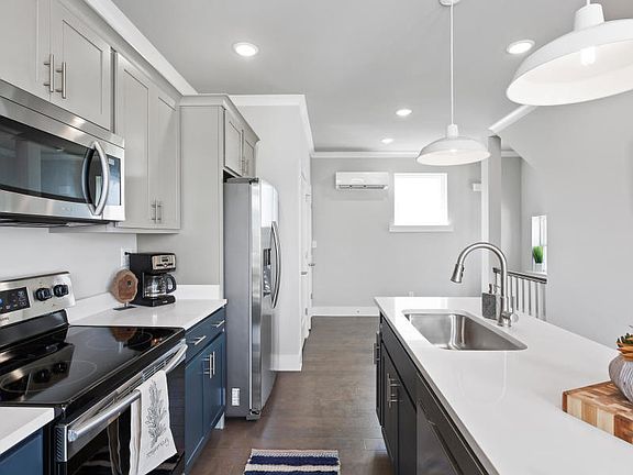 4th image of 1577 Sinclair Ave #2