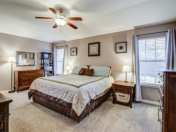 4th image of 2622 Calmwater Dr