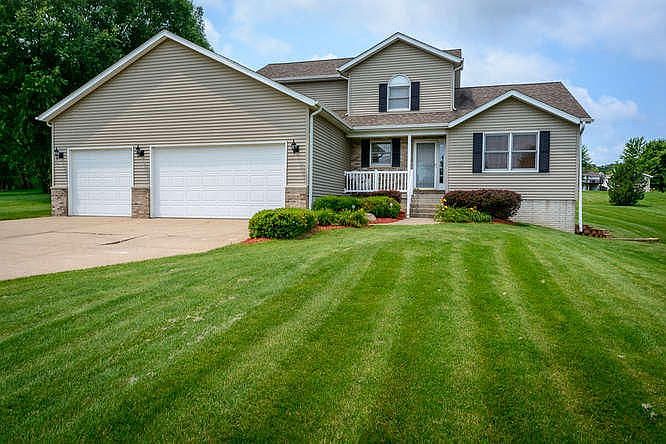 1st image of 2762 Oak Dr