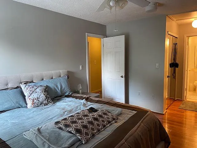 360 Hadleigh Ln — Photo 14