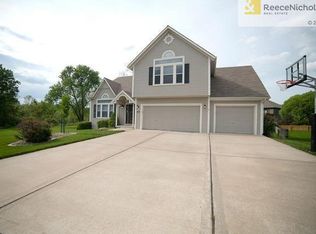 1146 Crimson Ln, Liberty, MO 64068