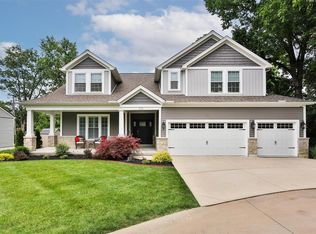 215 Reedway Ln, Saint Louis, MO 63122