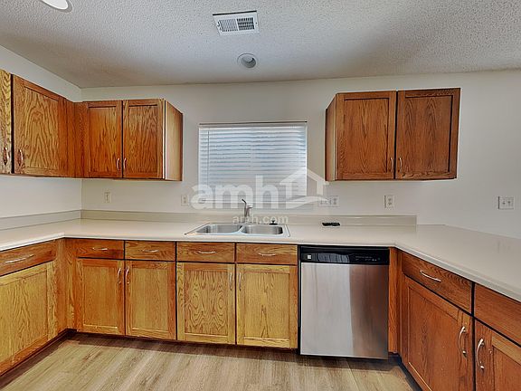 4th image of 6017 Namozine Ct