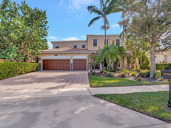 3rd image of 15700 Glencrest Avenue