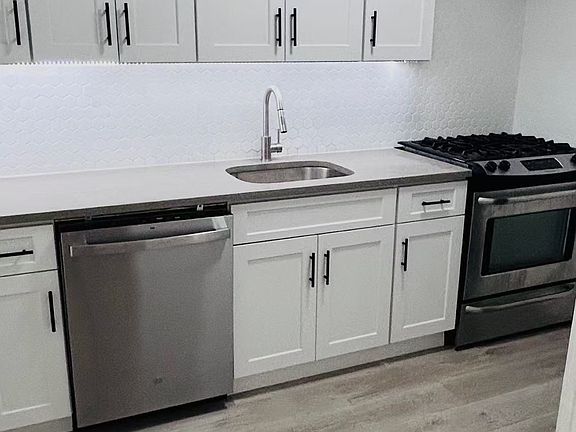 5th image of 200-14 32nd Ave Floor 2