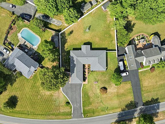 5th image of 18 Quailwood Pkwy