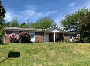 345 Trott Cir, Martinsville, VA 24112