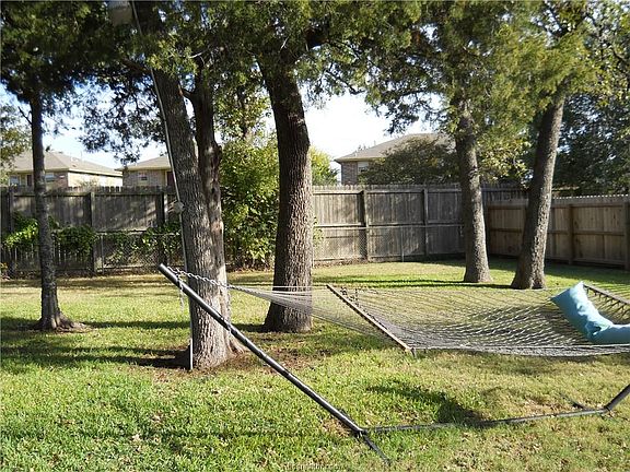 2nd image of 1308 Augustine Ct