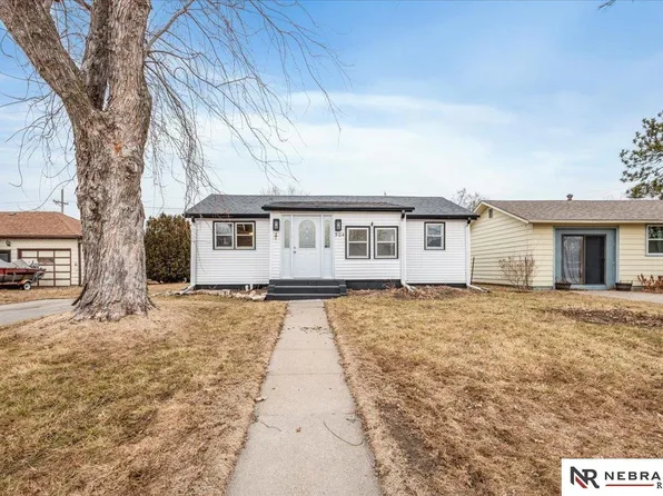 504 Jefferson St, Waterloo, NE 68069
