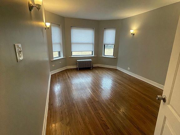 3rd image of 7319 S East End Ave APT 3W