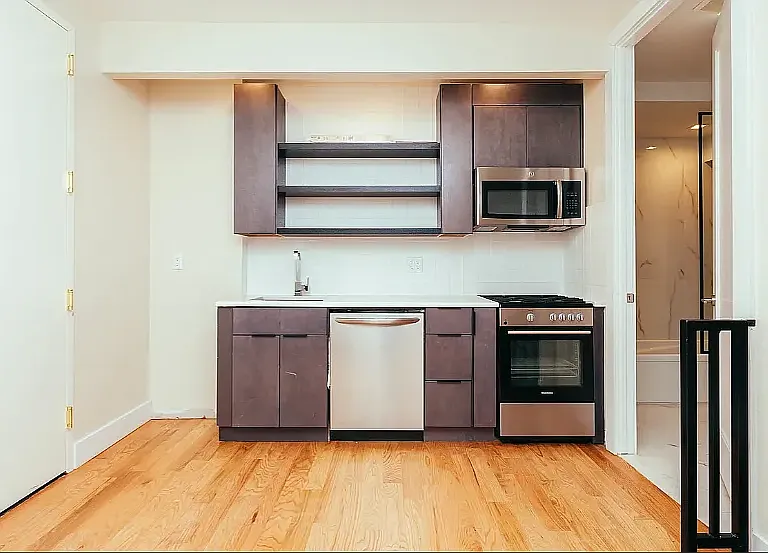 198 Johnson Ave #1A — Photo 1