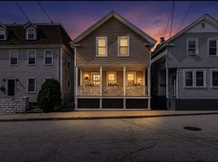 26 Lee Ave, Newport, RI 02840