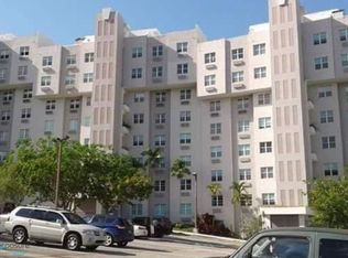 D Carolina Condominio Polaris #508, San Juan, PR 00925