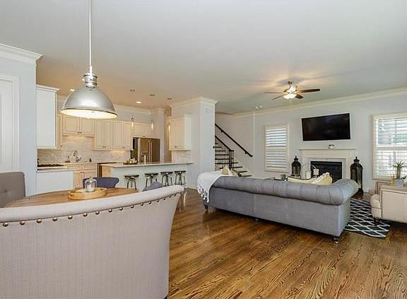 5th image of 20 Dwyer Pl