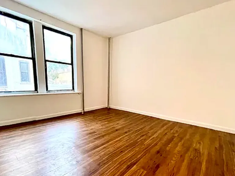 2044 Cropsey Ave #2B — Photo 1