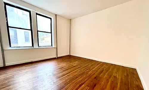 2044 Cropsey Ave #2B Photo 1