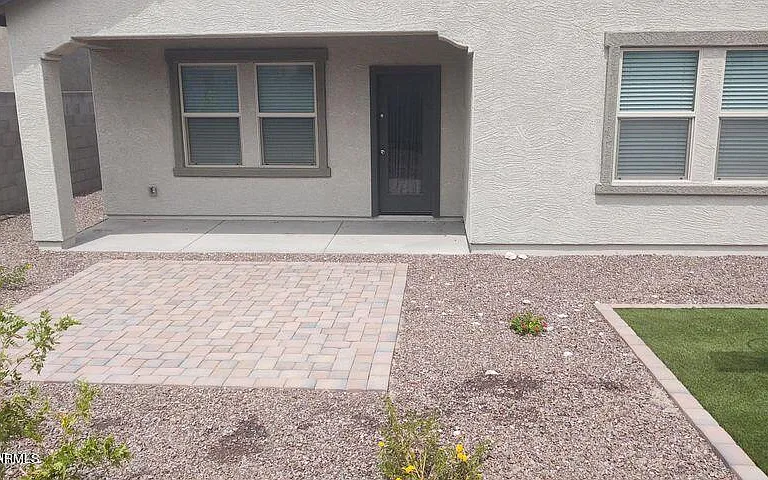 19585 W Annika Dr — Photo 37