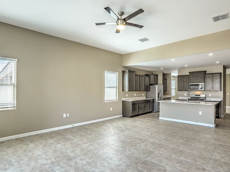 30358 W Crittenden Ln — Photo 14