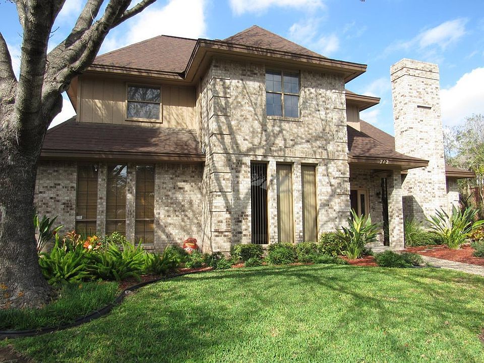 1st image of 712 Wisteria Ave
