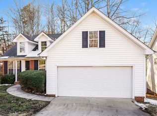 11024 Ballards Pond Ln, Matthews, NC 28105
