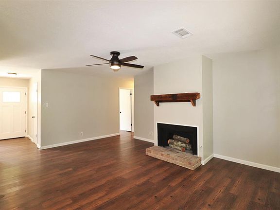 5th image of 439 Birchwood Dr