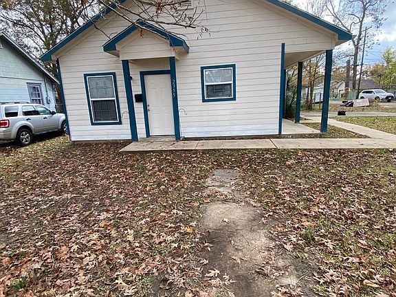 3rd image of 2355 Pierce St
