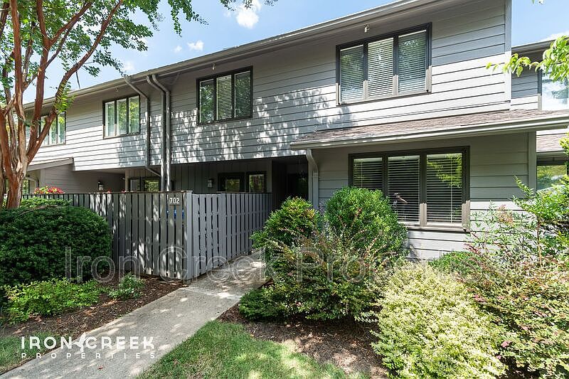 1st image of 702 Crowfields Ln