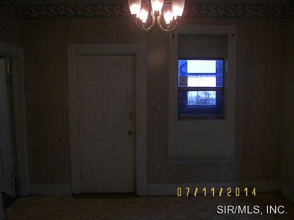 2nd image of 2025 Dewey Ave