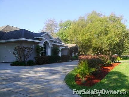 Driveway
						:
						Front Circle Drive