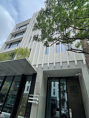 1st image of 455 W 19th St #N6