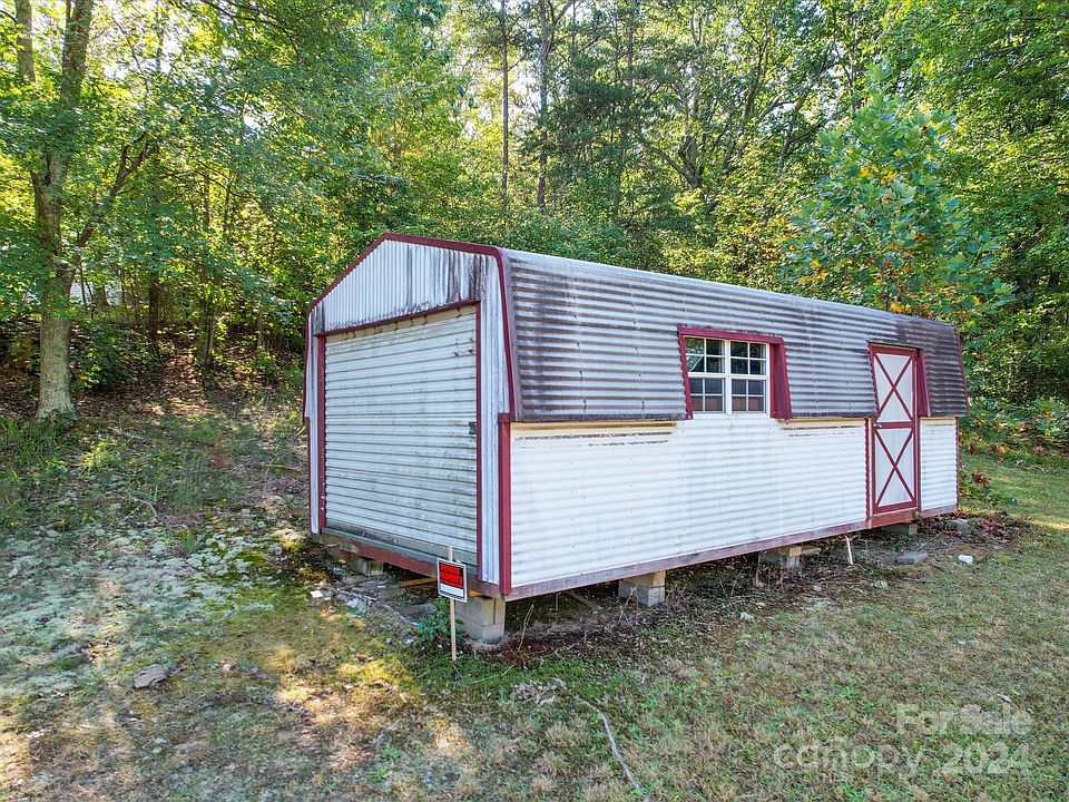 2nd image of 2680 Rocky Knob Rd