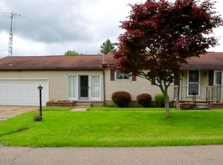 440 South St, Gratiot, OH 43740